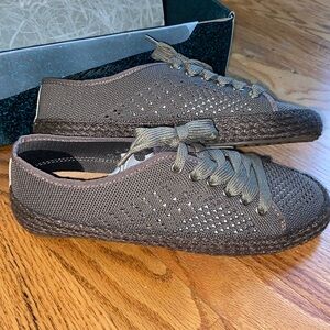 BRAND NEW EMU Australia Agonis Mac Espadrille